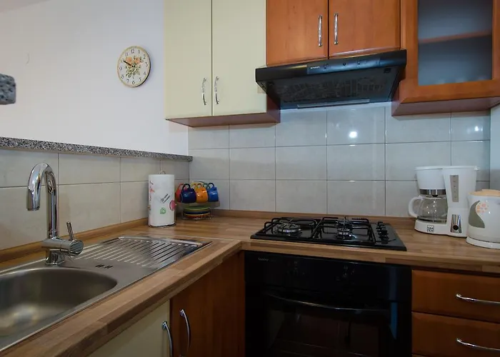 Appartement And Misic