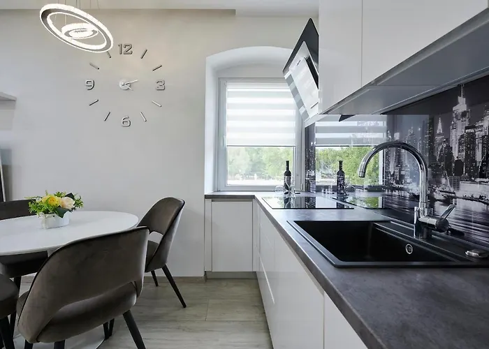 Appartement And Misic