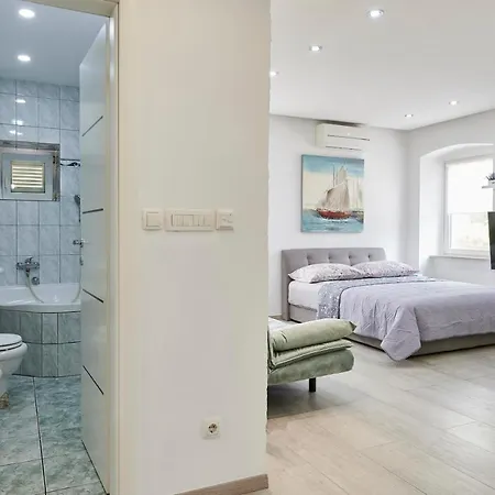 Apartament And Misic Trogir